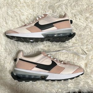 Nike Air Max Pre-Day sneakers